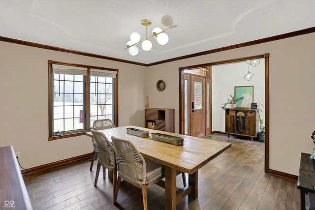 136 W Chalet Drive, Mooresville, IN 46158