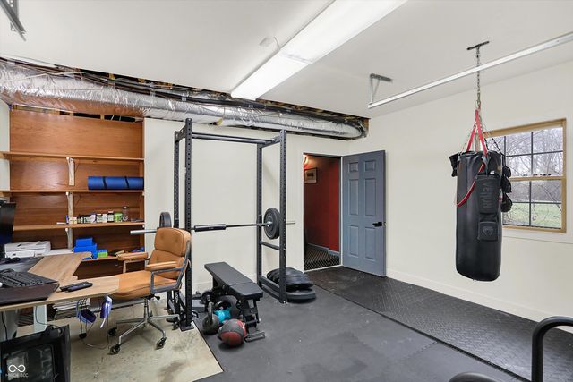 136 W Chalet Drive, Mooresville, IN 46158