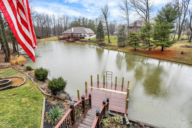 136 W Chalet Drive, Mooresville, IN 46158