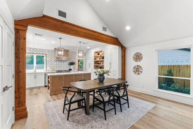 76 Woodhaven Wood Drive, The Woodlands, TX 77380