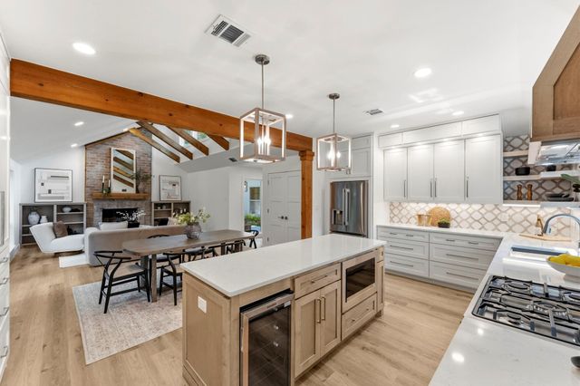 76 Woodhaven Wood Drive, The Woodlands, TX 77380