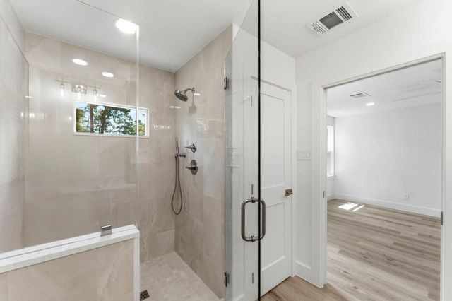 76 Woodhaven Wood Drive, The Woodlands, TX 77380