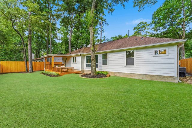 76 Woodhaven Wood Drive, The Woodlands, TX 77380
