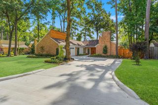 76 Woodhaven Wood Drive, The Woodlands, TX 77380