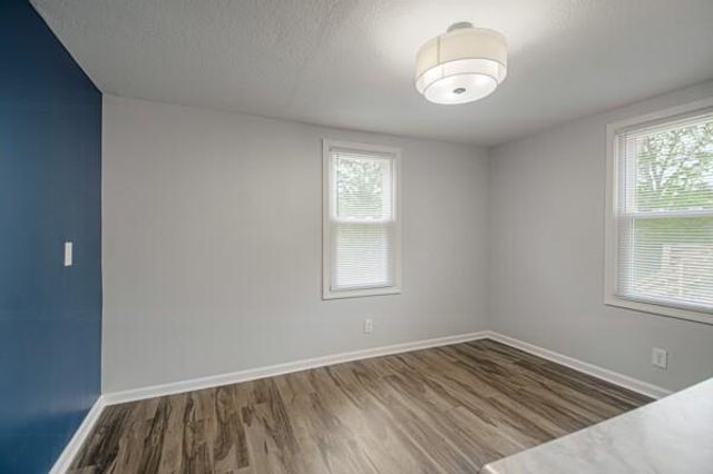 4833 FARLEY Avenue, Kansas City, MO 64129