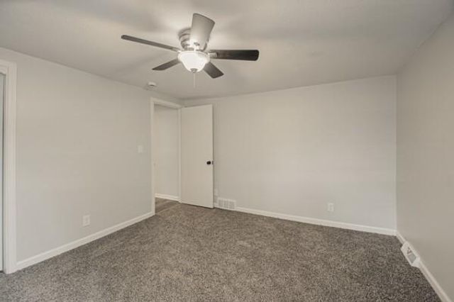 4833 FARLEY Avenue, Kansas City, MO 64129