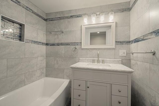 4833 FARLEY Avenue, Kansas City, MO 64129