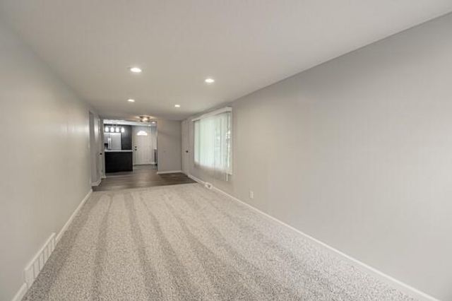 4833 FARLEY Avenue, Kansas City, MO 64129