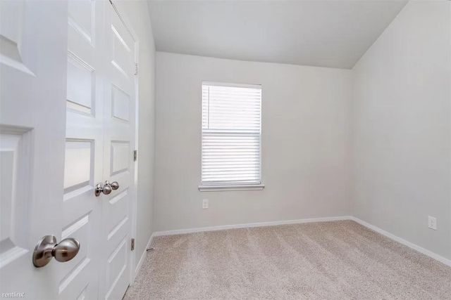 341 W Spiny Lizard LN W, San Marcos, TX 78666