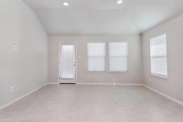 341 W Spiny Lizard LN W, San Marcos, TX 78666