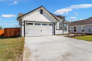 341 W Spiny Lizard LN W, San Marcos, TX 78666