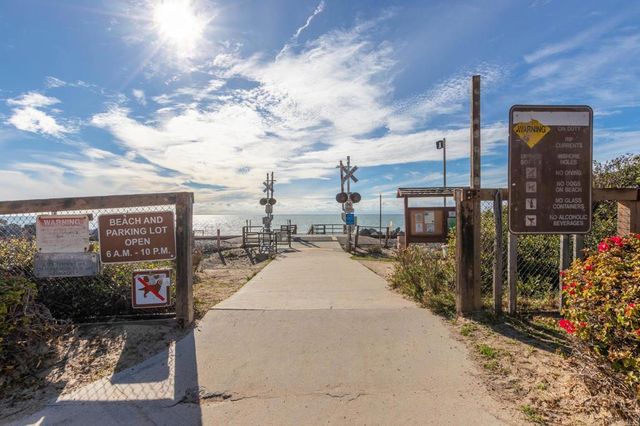 268 Avenida Montalvo 2, San Clemente, CA 92672