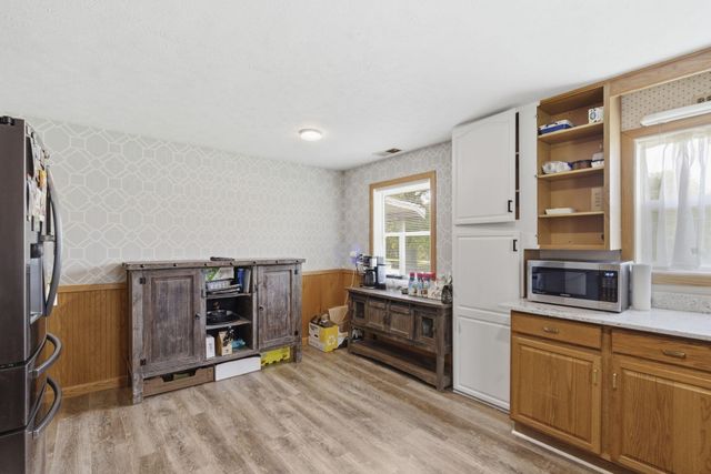 2415 E Valley Water Mill Road, Springfield, MO 65803