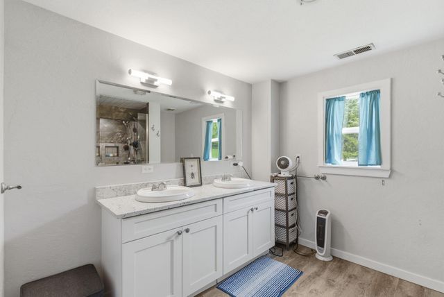 2415 E Valley Water Mill Road, Springfield, MO 65803