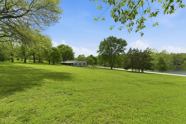 2415 E Valley Water Mill Road, Springfield, MO 65803