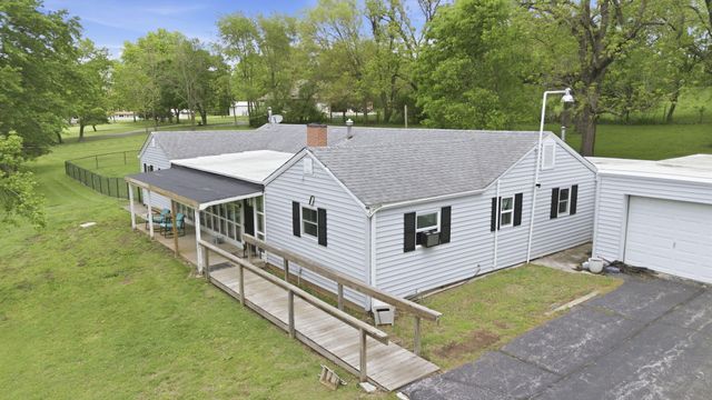 2415 E Valley Water Mill Road, Springfield, MO 65803