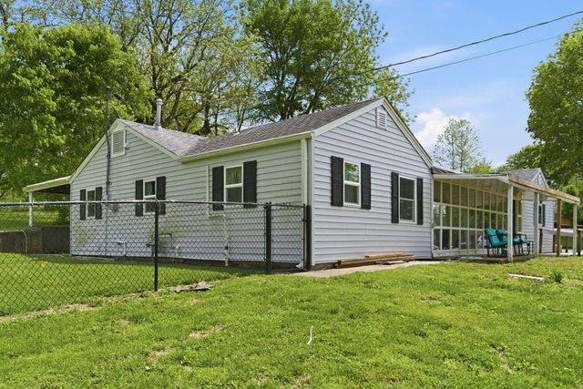 2415 E Valley Water Mill Road, Springfield, MO 65803