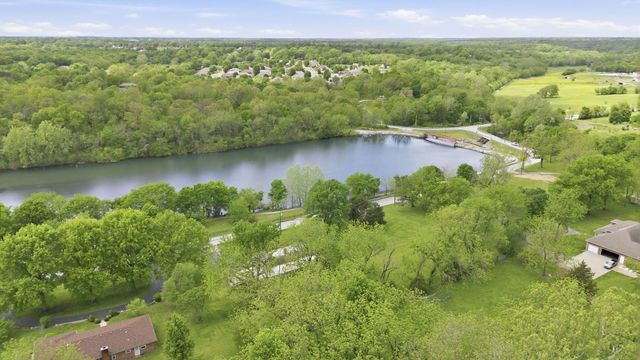 2415 E Valley Water Mill Road, Springfield, MO 65803