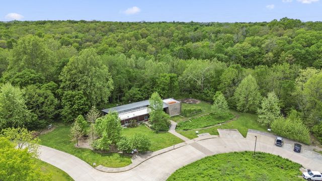2415 E Valley Water Mill Road, Springfield, MO 65803