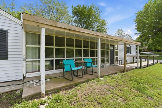 2415 E Valley Water Mill Road, Springfield, MO 65803