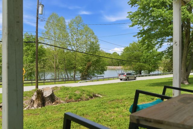 2415 E Valley Water Mill Road, Springfield, MO 65803