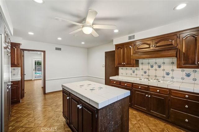 5057 Shirley, Tarzana, CA 91356
