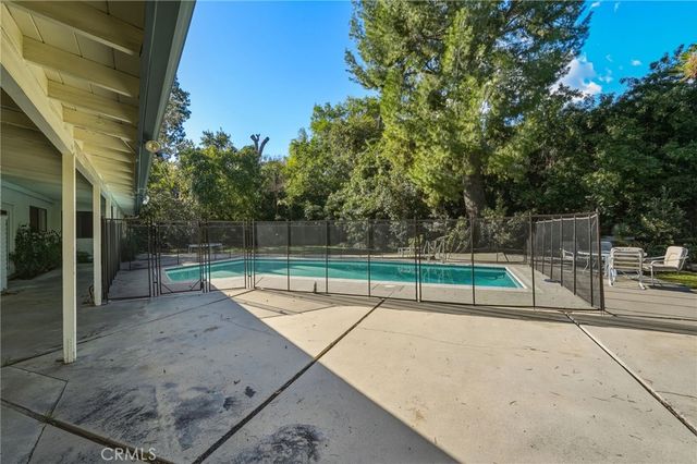 5057 Shirley, Tarzana, CA 91356