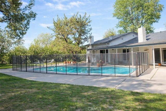 5057 Shirley, Tarzana, CA 91356