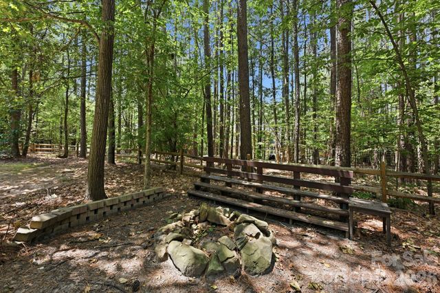 202 Indian Trail, Mooresville, NC 28117
