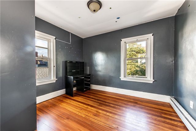 31 Grosvenor Avenue, Providence, RI 02908