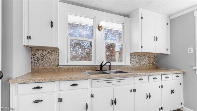 2410 Marion Avenue, Zanesville, OH 43701