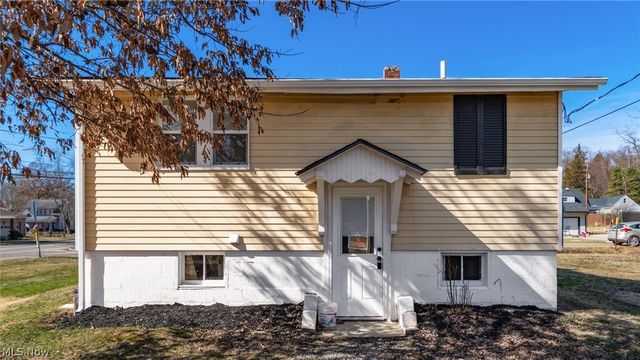 2410 Marion Avenue, Zanesville, OH 43701