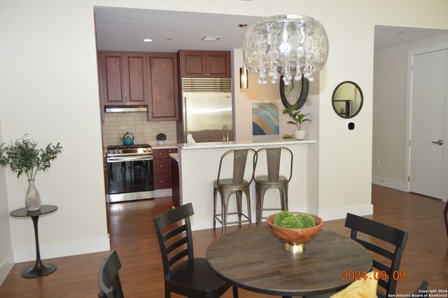 610 E Market St Unit 2803, San Antonio, TX 78205