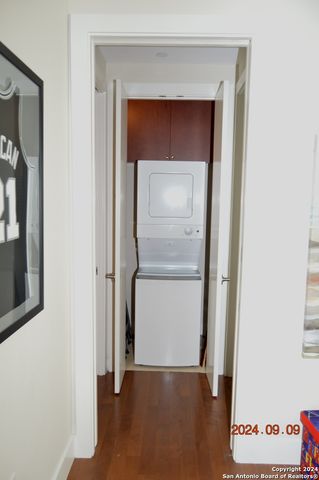 610 E Market St Unit 2803, San Antonio, TX 78205