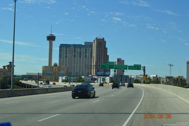 610 E Market St Unit 2803, San Antonio, TX 78205