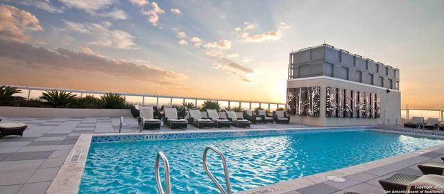 610 E Market St Unit 2803, San Antonio, TX 78205