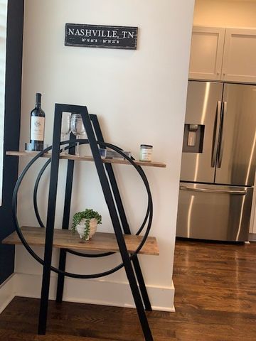 2001 Convent Pl Apt 13, Nashville, TN 37212