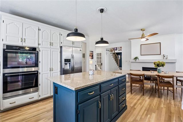 504 NE Rushbrook Drive, Lee's Summit, MO 64064