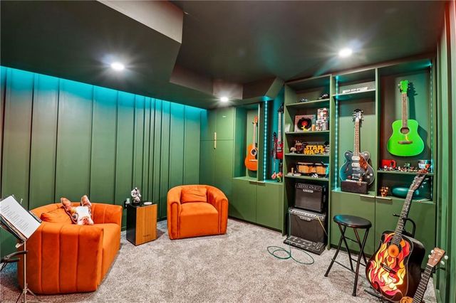 504 NE Rushbrook Drive, Lee's Summit, MO 64064