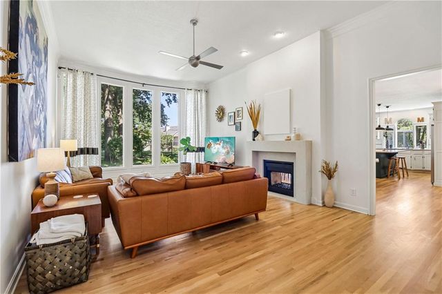 504 NE Rushbrook Drive, Lee's Summit, MO 64064