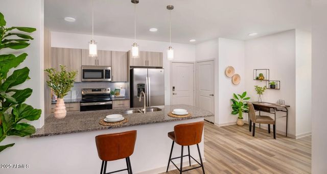 3545 E WARNER Road 1, Gilbert, AZ 85296