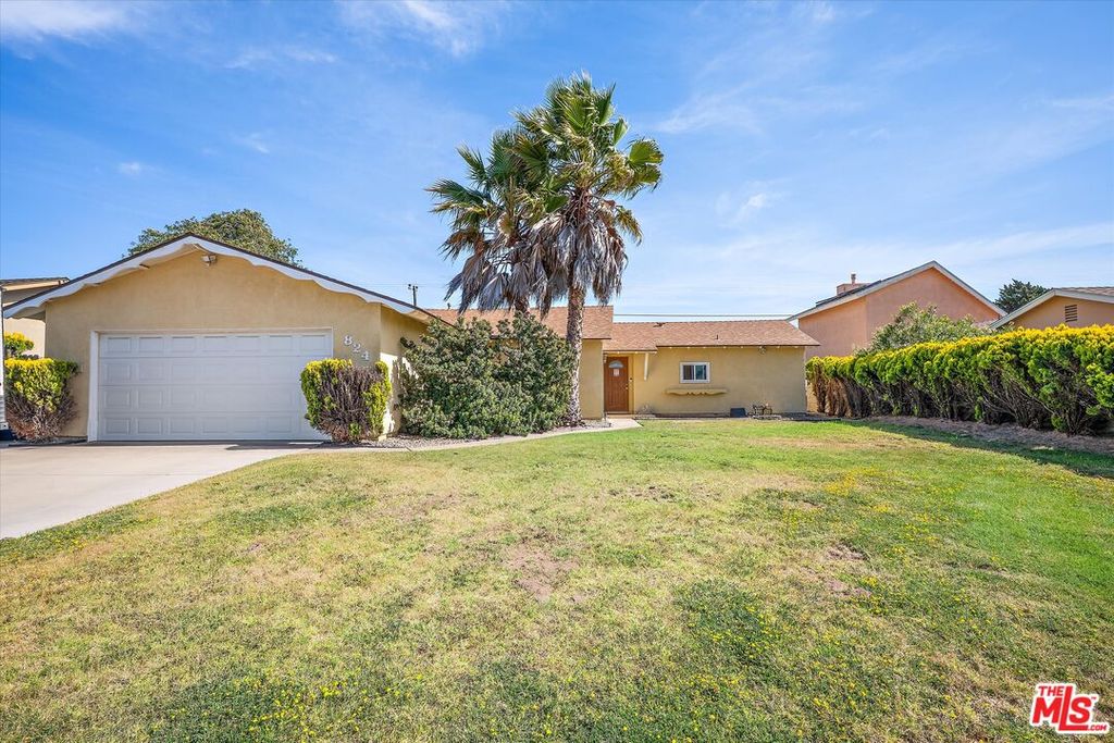 Image 1 of property listing at 824 Stansbury Dr, Santa Maria, CA 93455