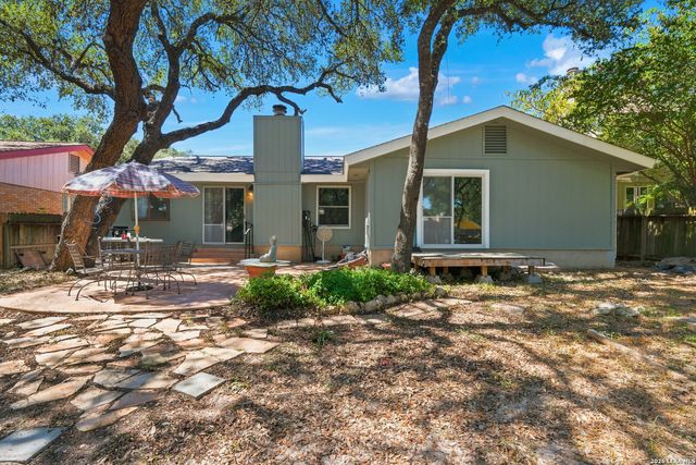8434 TIMBER CREST ST, San Antonio, TX 78250