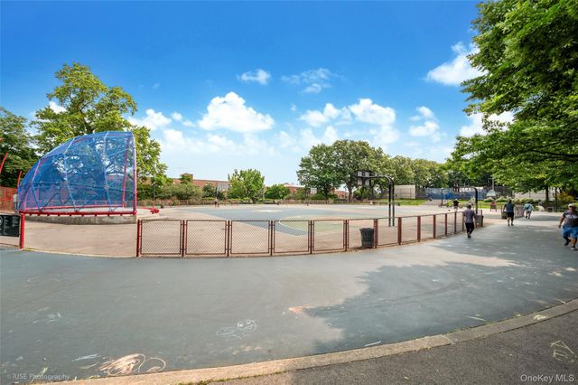 39-60 52nd Street 6B, Woodside, NY 11377