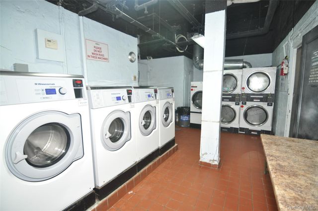 39-60 52nd Street 6B, Woodside, NY 11377