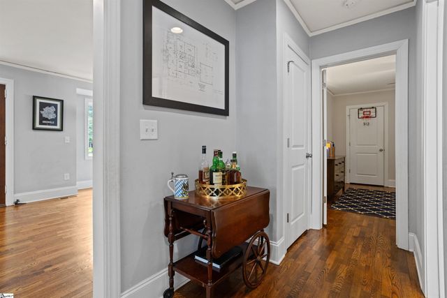 4 Waverly Court, Greenville, SC 29605