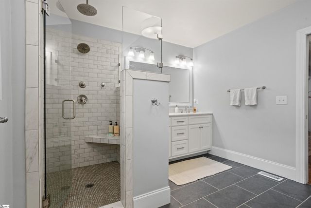 4 Waverly Court, Greenville, SC 29605