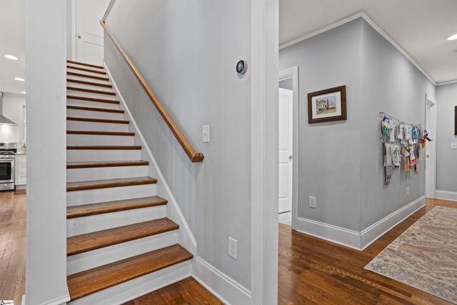 4 Waverly Court, Greenville, SC 29605