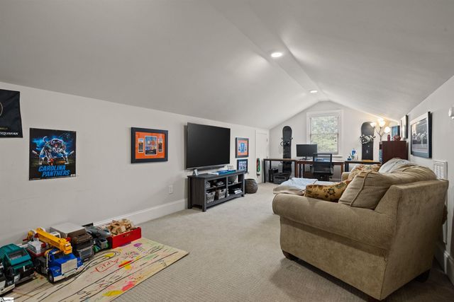 4 Waverly Court, Greenville, SC 29605