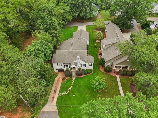 4 Waverly Court, Greenville, SC 29605